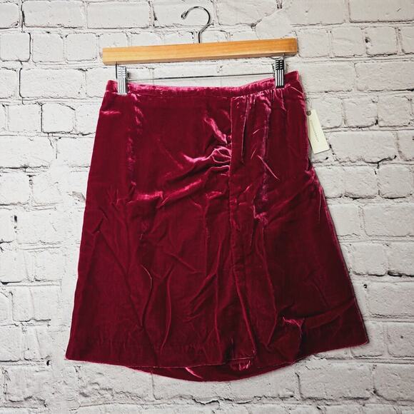 Anthropologie Montie Velvet Raspberry Red Mini Skirt NWT Size 6 - Picture 1 of 10
